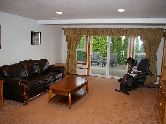 Large family room on lower floor