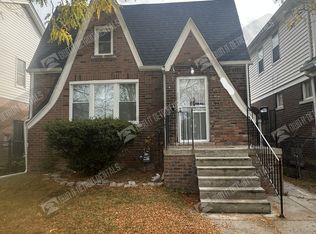 8910 Ward St, Detroit, MI 48228