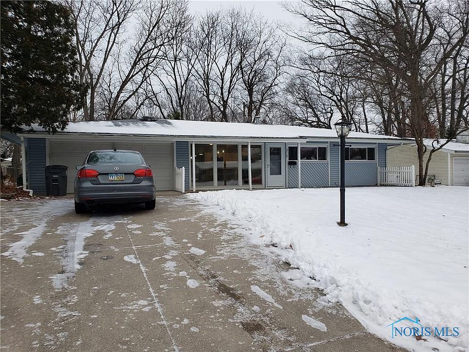 1st image of 3718 Lincolnshire Woods Rd