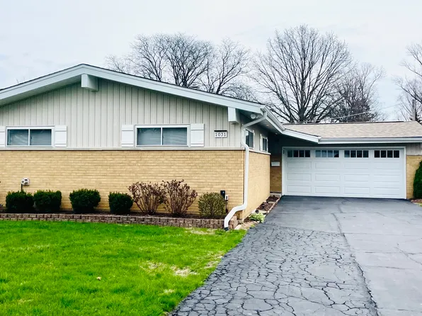 1031 S Summit Ave, Villa Park, IL 60181