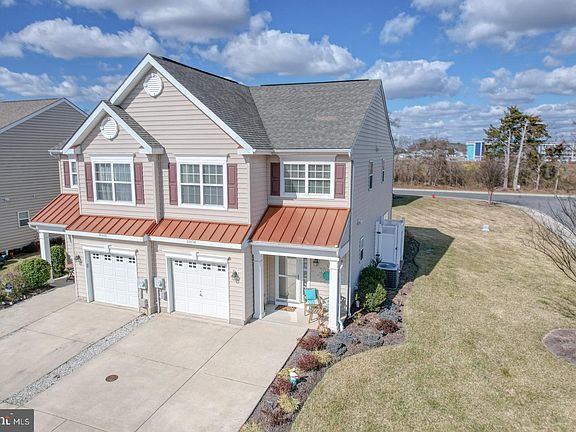 2nd image of 35458 Mercury Dr