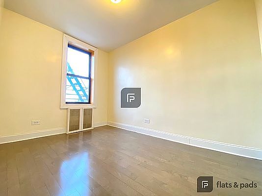 4th image of 985 Ocean Ave APT 5F