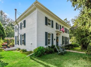 1105 Best Rd, East Greenbush, NY 12061