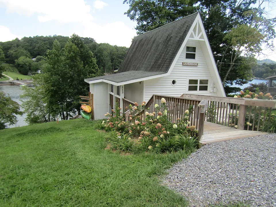 Chatuge Village Cir