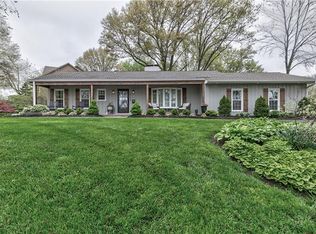 9704 Manor Rd, Leawood, KS 66206