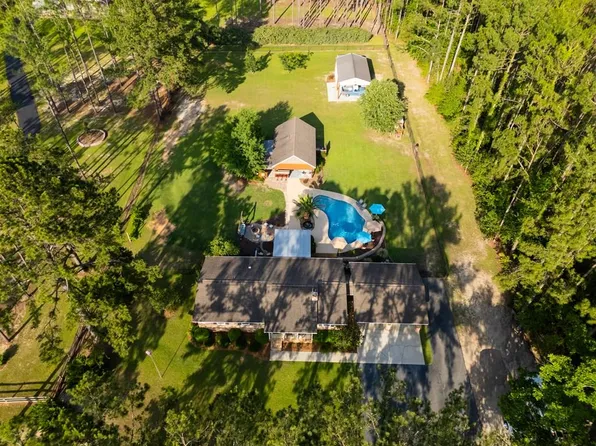 6286 Val Del Rd, Hahira, GA 31632