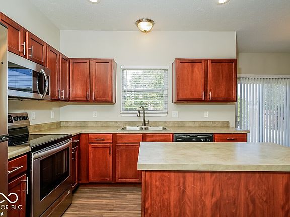 2nd image of 4462 Bellchime Dr