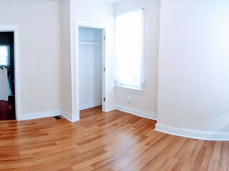 2027 N Gratz St — Photo 12
