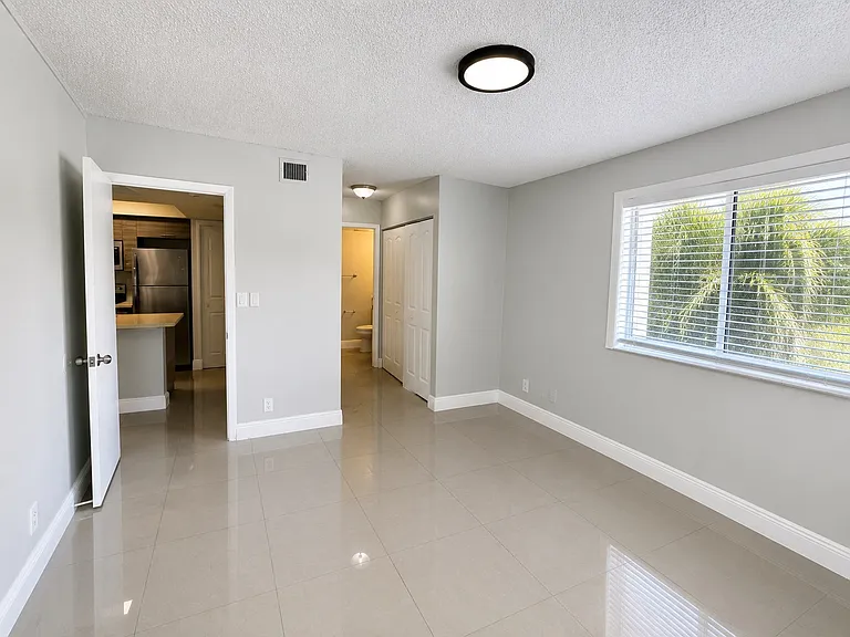 5780 Rock Island Rd #360 - interior 17