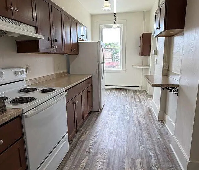 39 Union St — Photo 1