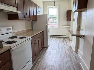39 Union St, Easthampton, MA 01027