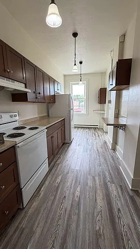 39 Union St Photo 1