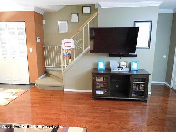 4th image of 87 Bower Ct