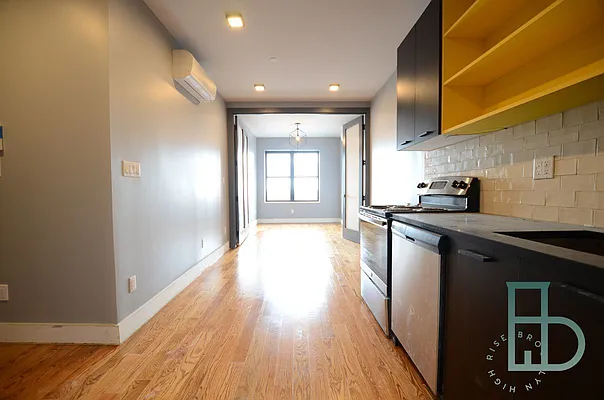 Rented by Brooklyn High Rise LLC | media 8