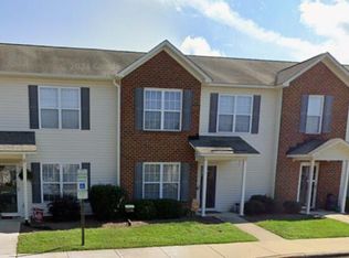4105 Dudleys Grant Dr APT B, Winterville, NC 28590