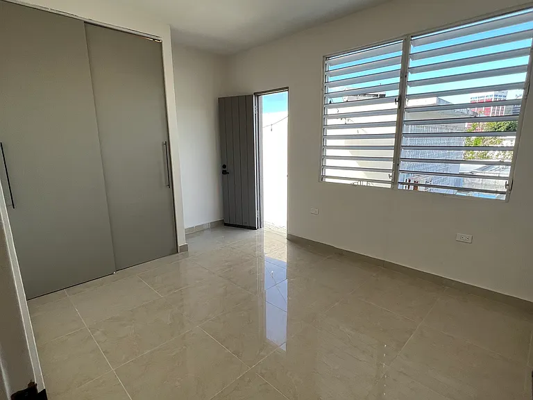 205 Hija Del Caribe El Vedado #4 — Photo 12