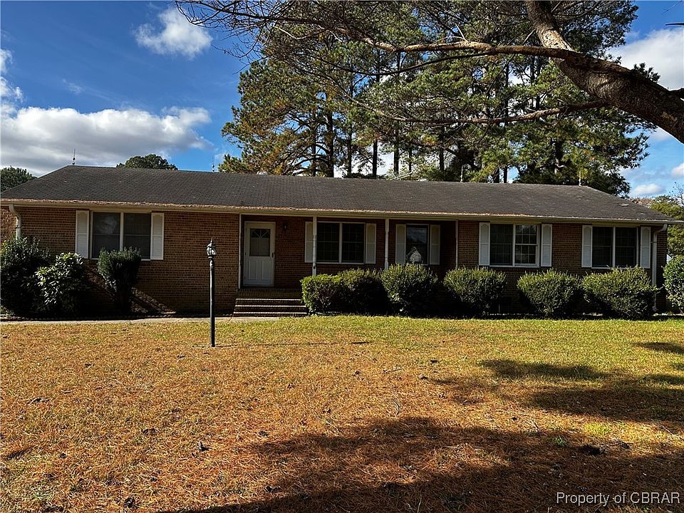 1st image of 318 Old Matthews Ln