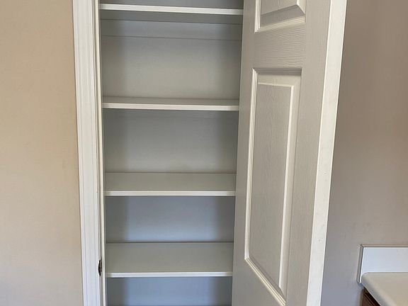 5th image of 2823 College Ave #14