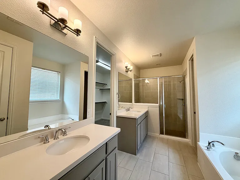 10112 Haversham Dr — Photo 17