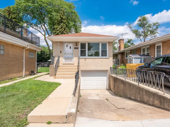 2304 Oakton St, Park Ridge, IL 60068