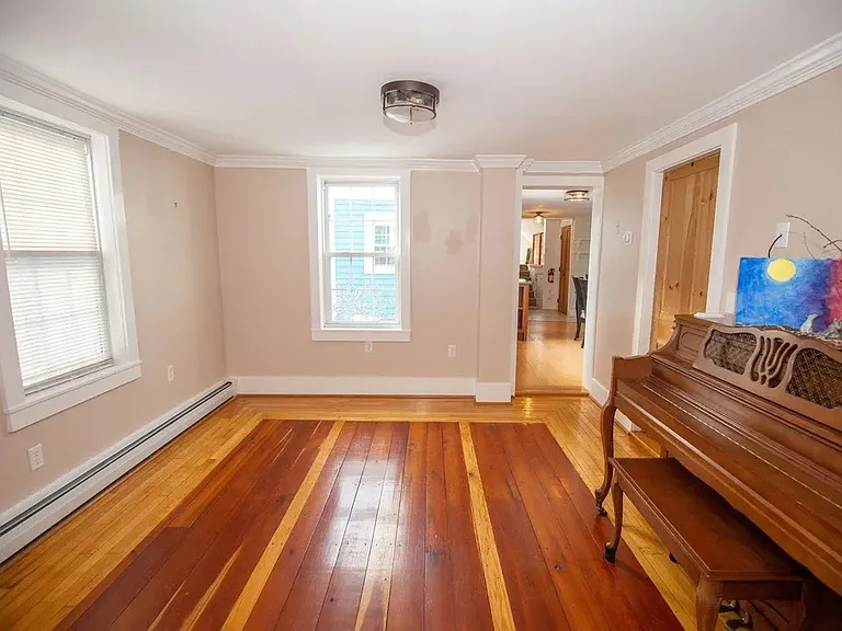 38 Union St — Photo 6