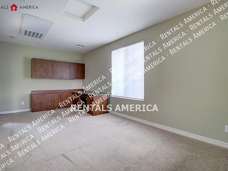 73 W Crescent Way — Photo 40
