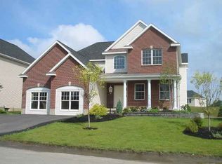 10 Brighton Rd, Loudonville, NY 12211