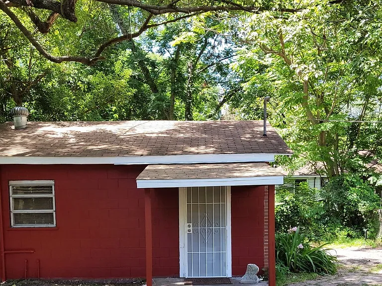 3611 Hardee Ave — Photo 11