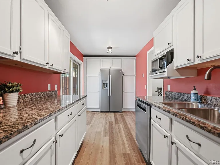 1169 S Monaco Street Pkwy — Photo 14