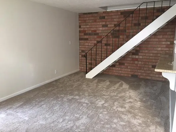 9032 Montoya St APT 2, Sacramento, CA 95826