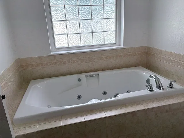 1256 W Edgewood Cir — Photo 14