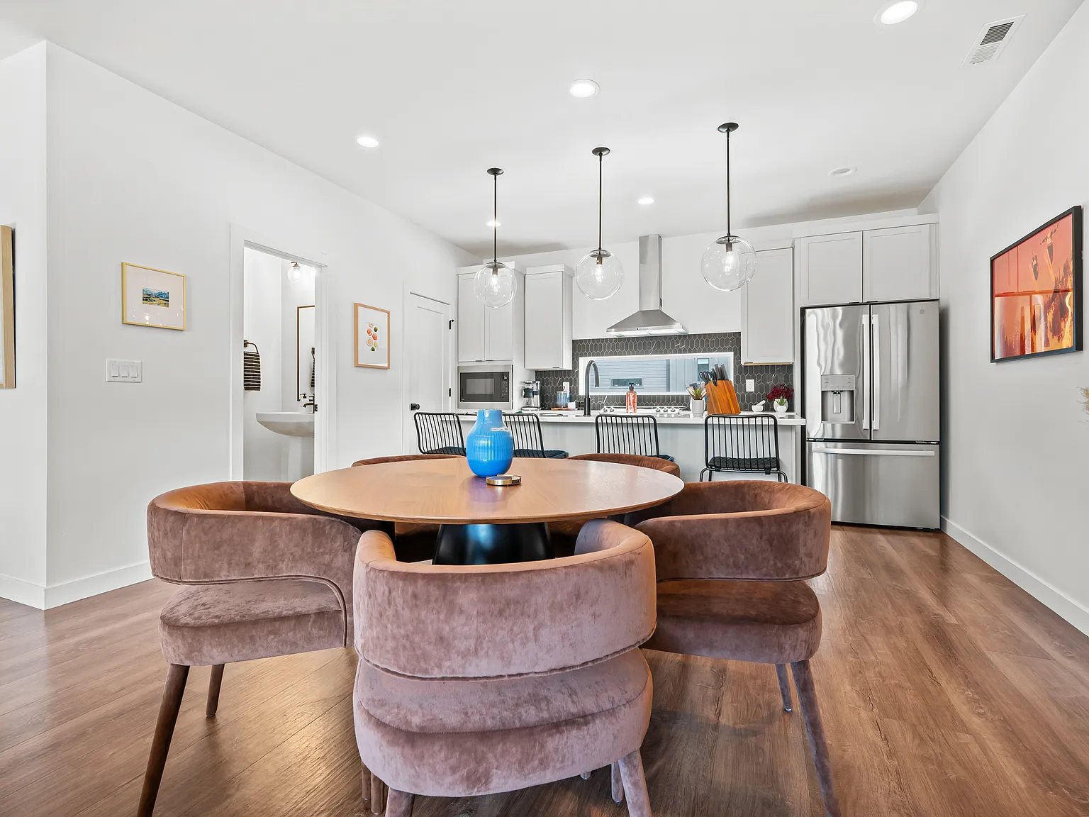 3 bed, 3.5 bath, $5,400 — Photo 4