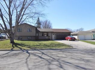 815 15th St NE, Owatonna, MN 55060