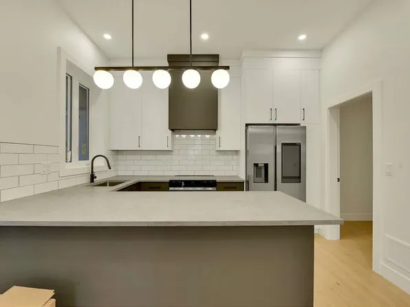 1436 E 1st Ave #1, Vancouver, BC V5N 1A3
