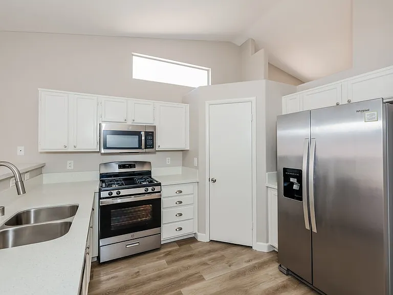 3639 Covewick Dr — Photo 9