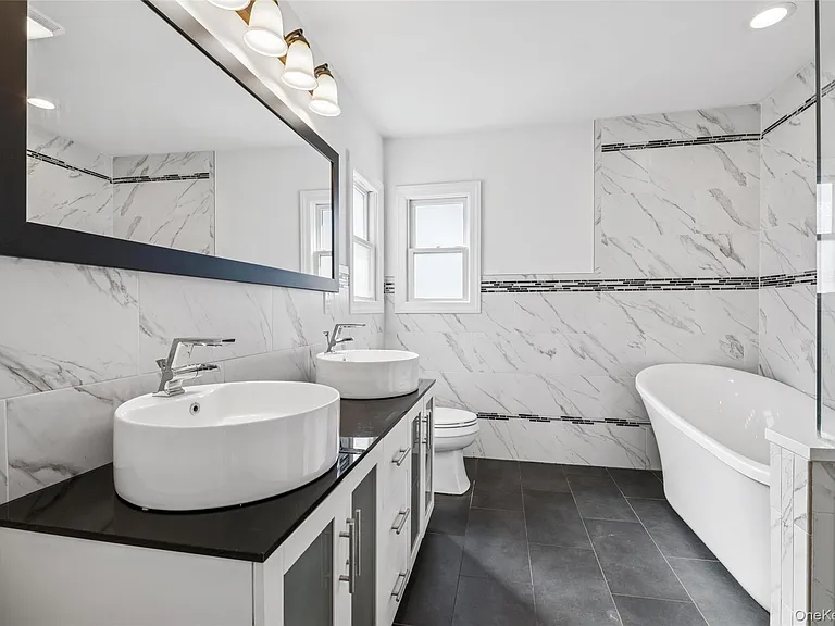 71 Michigan St — Photo 20
