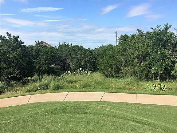 3rd image of 145 Oyster Bay