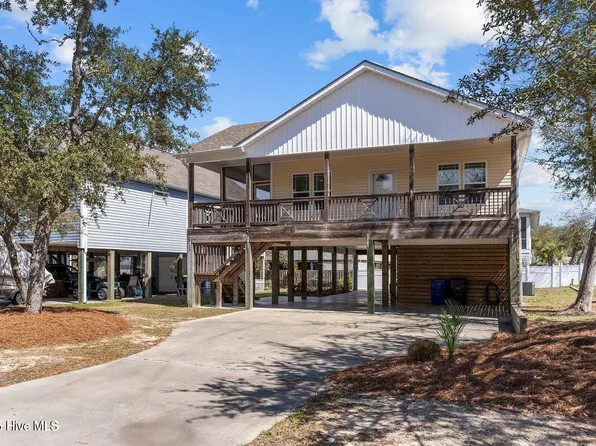 150 NE 30th Street, Oak Island, NC 28465