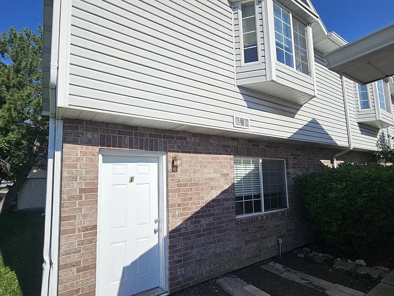 1396 N 310 W — Photo 1