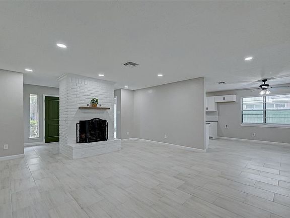 4th image of 14102 Briarworth Dr