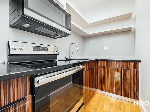 2nd image of 2164A Fulton St #3A