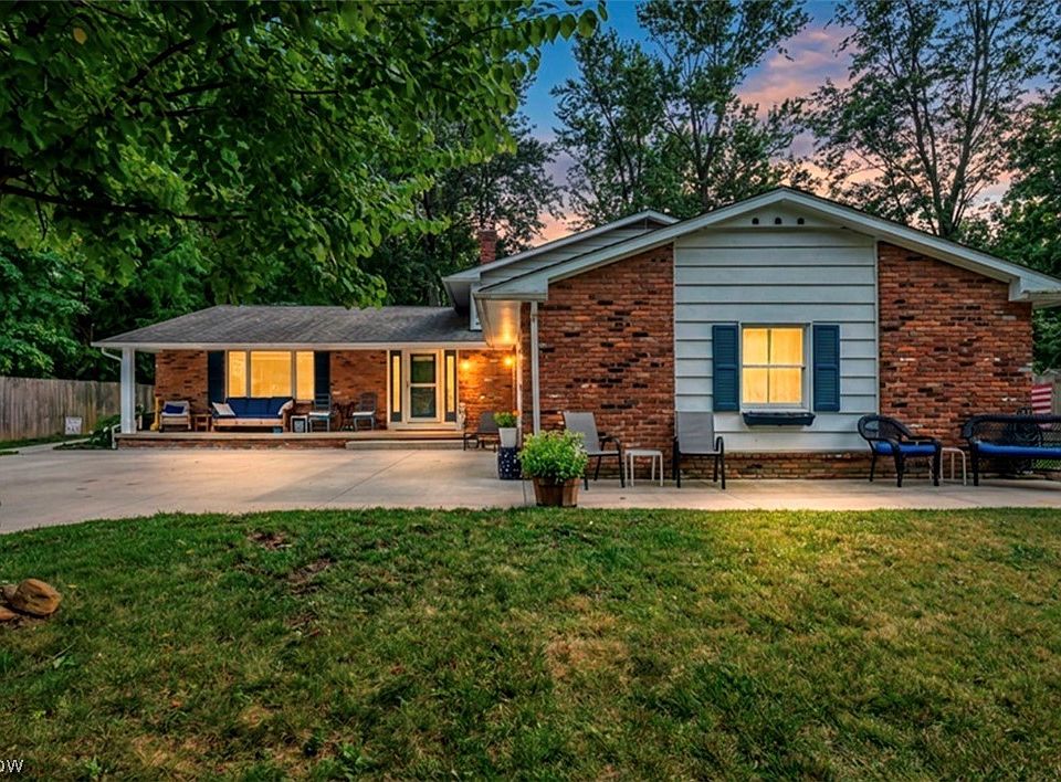 1st image of 9128 Idlewood Dr