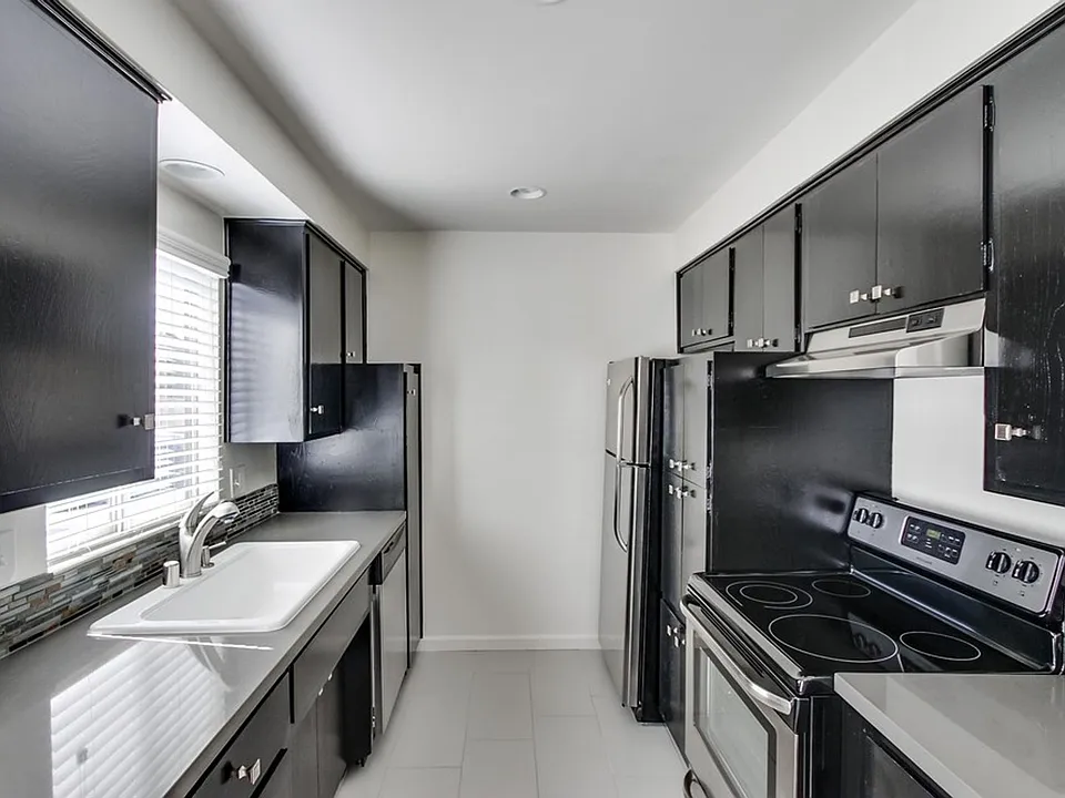 The Parker | Renovated 1 & 2 Bedroom Apartments in North Park