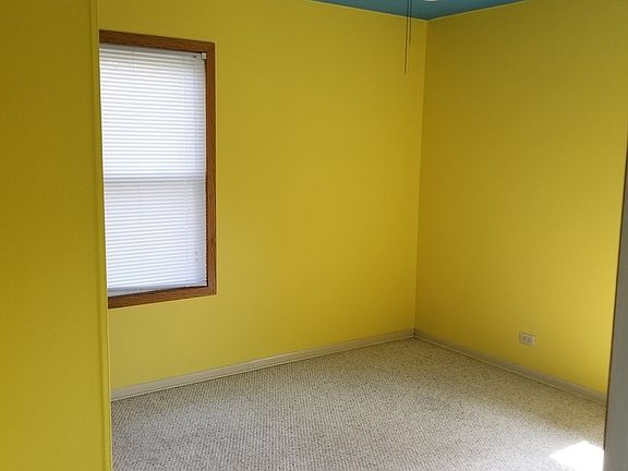 5th image of 8129 W 129th St