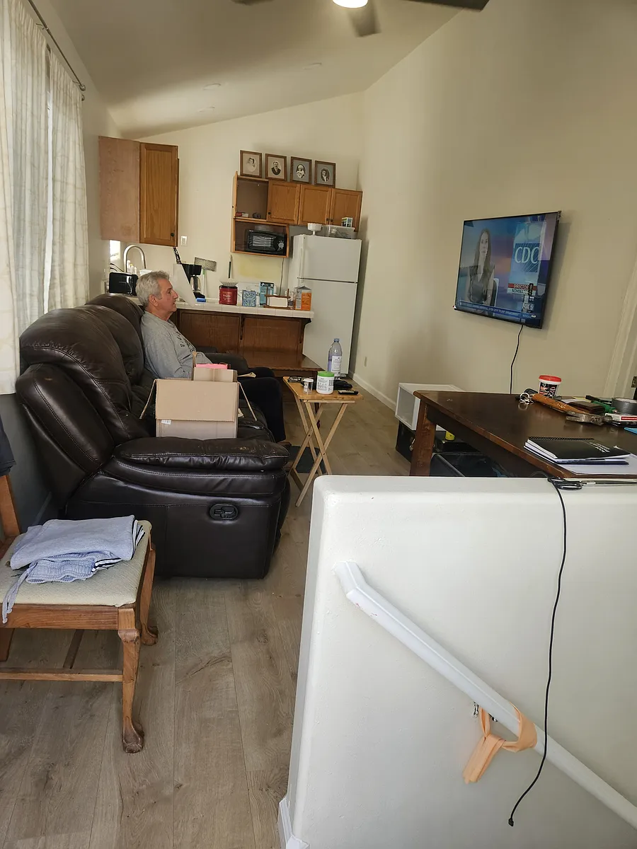 Living room kitchen - 434 East Ave #1