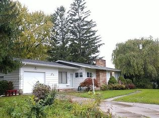 306 Mary Dr, Bay City, MI 48708