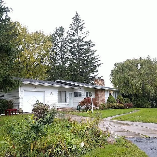 306 Mary Dr photo 1