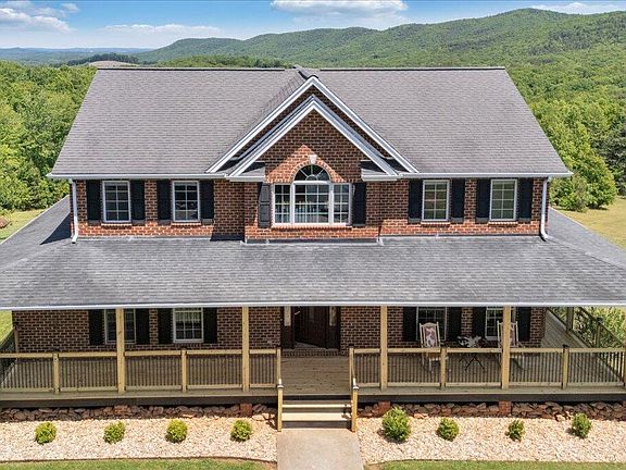 2nd image of 1615 Turkeycock Ln