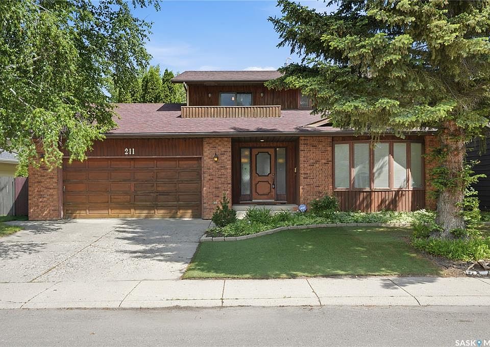 1st image of 211 Keeley CRESCENT