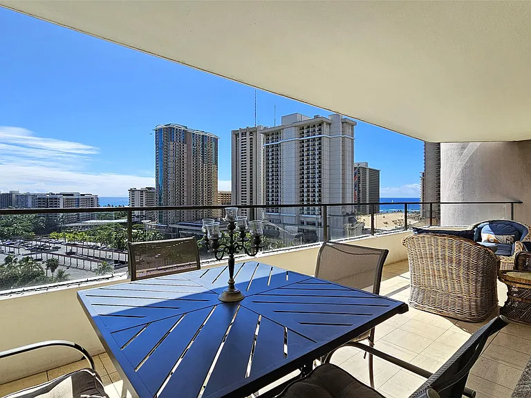 1910 Ala Moana Blvd #17B-17B-17B — Photo 30
